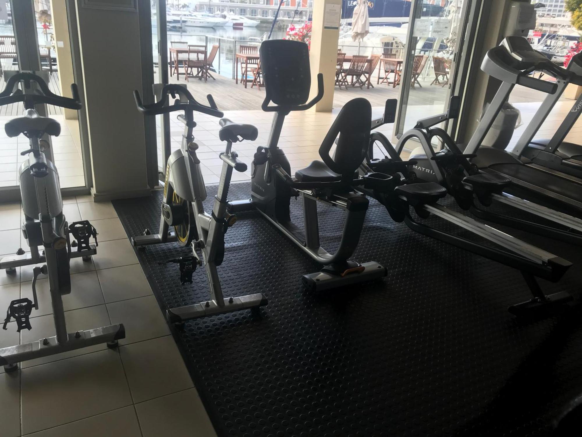 Luxurious Secure V&a Waterfront Apartment