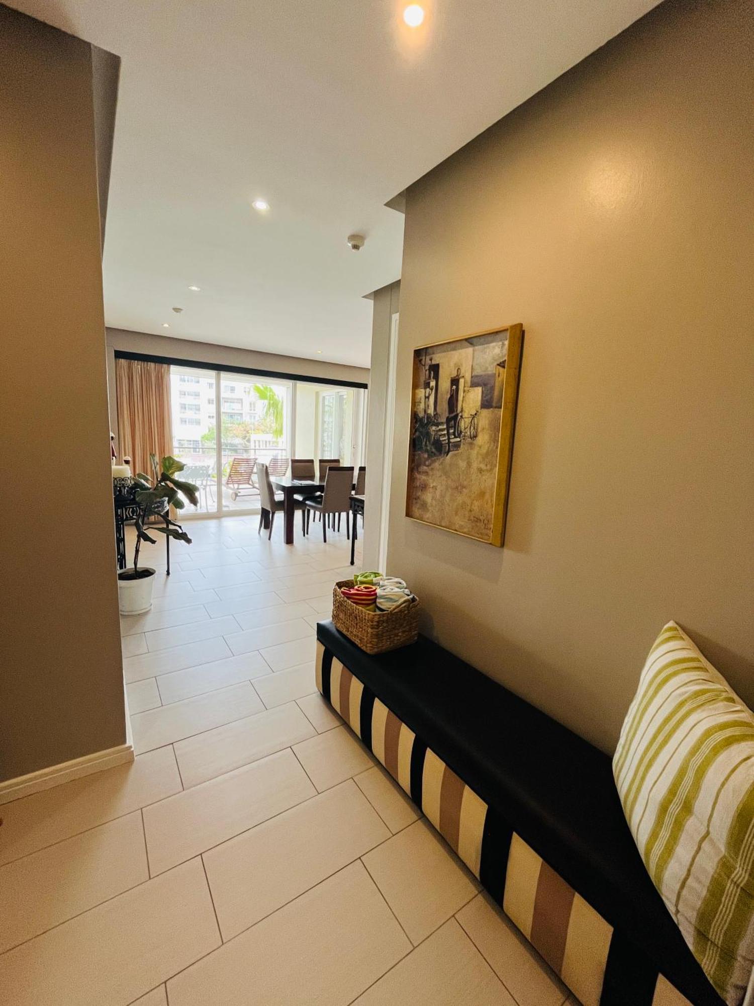 Luxurious Secure V&a Waterfront Apartment Cape Town