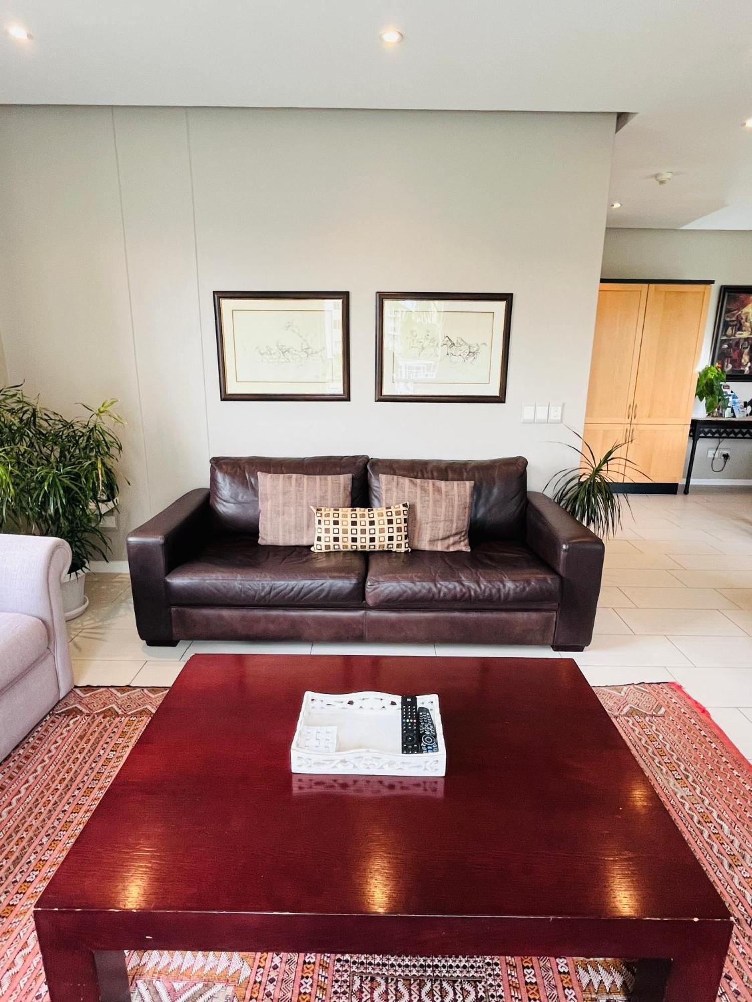 Luxurious Secure V&a Waterfront Apartment